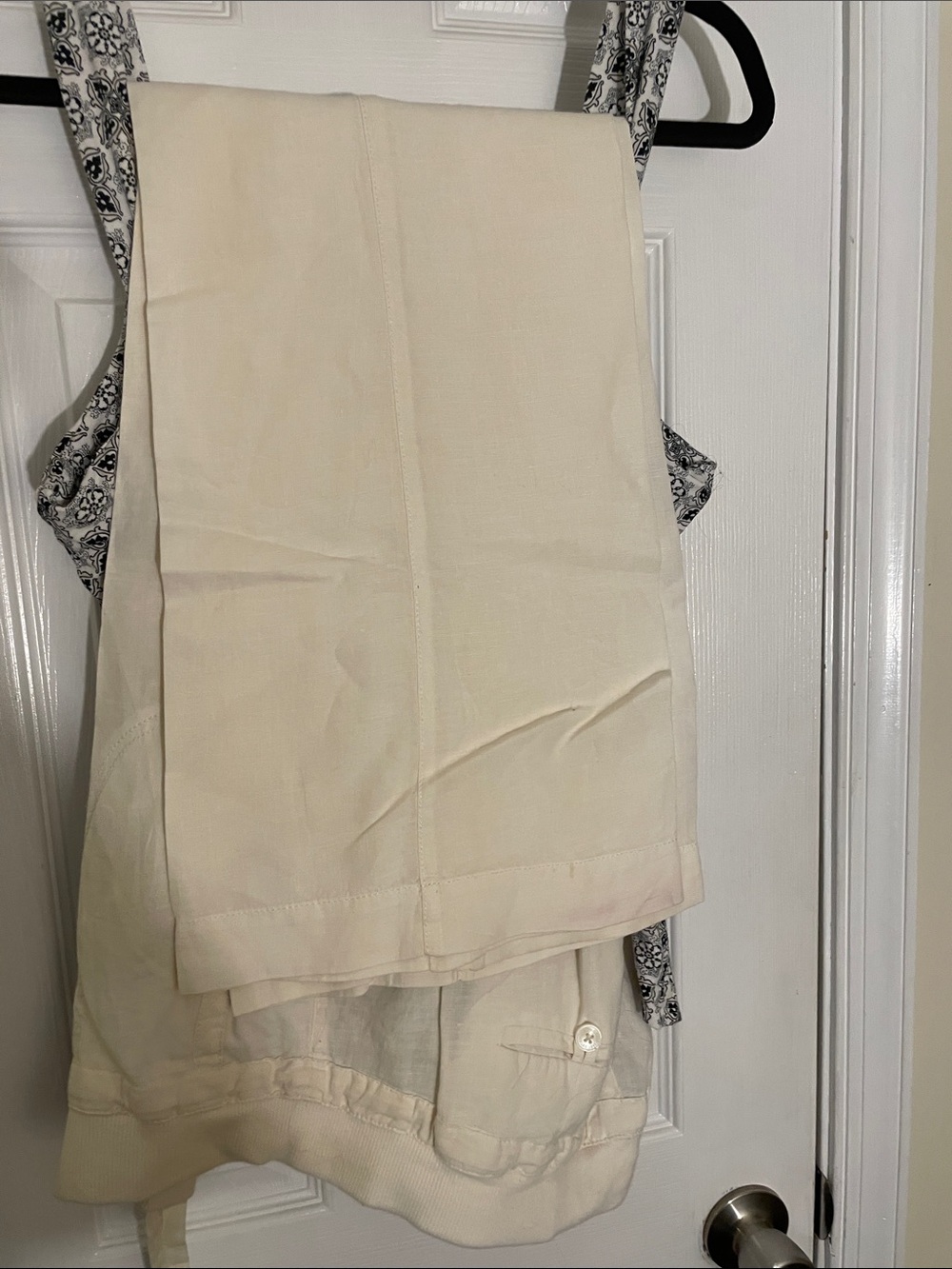 WHBM SHELF BRA KNIT RUFFLE CAMISOLE L - Picture 4 of 4
